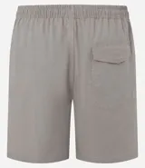 Bermuda verde claro texturizada, con cintura elástica ajustable con cordón, bolsillos laterales y traseros.