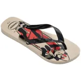 Ojotas Havaianas con estampado de Mickey y Minnie Mouse sobre una tabla de surf.
