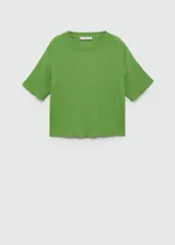 Buzo verde de tejido de punto fino con cuello redondo y mangas cortas. Diseño recto y tejido de canalé.