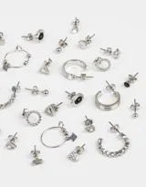 Set de 15 pares de aros dorados con strass, piedras y texturas. Incluye aros pasantes y argollas con dijes.