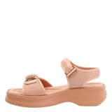 Sandalias Azaleia color piel con plataforma y ajuste con velcro.