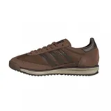 Championes Adidas SL 72 RS color marrón con las tres tiras laterales en marrón oscuro.