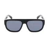 Lentes de sol INVU modelo IB22564A, color negro con cristales grises polarizados. Montura cuadrada de acetato.