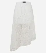 Pollera midi evasé de encaje color blanco, con cintura elástica, forro corto y bajo asimétrico.