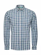 Camisa de manga larga RKF modelo Lighter, con diseño a cuadros en tonos azul, blanco y verde. Confeccionada en algodón orgánico, de calce moderno, con bolsillo en el pecho y logo bordado.