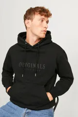 Canguro negro con capucha y cordones ajustables. Estampado frontal con la leyenda "Originals Jack & Jones".