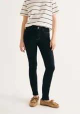 Pantalón de jean super skinny de tiro alto color azul oscuro.