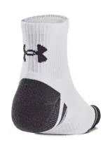 Pack de tres pares de medias deportivas unisex Under Armour Performance Tech, corte tobillero, en color blanco, gris y negro.