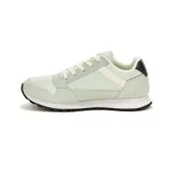 Zapatillas Caterpillar modelo Ventura, color verde claro con detalles en blanco. Capellada de cuero untado y textil, forro interno de materiales reciclados, plantilla de espuma EVA, entresuela de EVA y suela de goma.