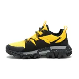 Zapatillas Caterpillar Raider Sport, edición limitada de la colaboración CATXTRANSFORMERS, inspiradas en Bumblebee. Capellada de malla y gamuza en colores amarillo y negro, forro interno de malla suave y respirable con tecnología probiótica CLEANSPORT NXT™, media suela acolchada y suela de goma duradera con gran tracción.