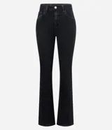 Pantalón boot cut de jeans negro, con bolsillos delanteros y traseros, cierre con botón y cremallera, y trabillas en la cintura.