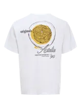 Camiseta blanca de manga corta y cuello redondo con estampado trasero de un plato de fideos y texto. Confeccionada en jersey peinado de algodón.