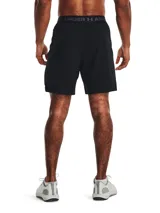 Short deportivo Under Armour Vanish Woven de hombre, color celeste con calza interior negra y logo estampado en la pierna izquierda.