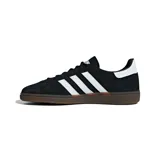 Championes Adidas Handball Spezial negros con detalles en blanco y suela de goma marrón.
