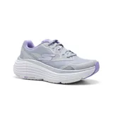 Championes deportivos Skechers Max Cushioning Endeavour - Galloway, color gris con detalles en lila. Capellada de malla transpirable con superposiciones sintéticas, plantilla Air-Cooled Goga Mat, amortiguación ultraligera Soft Stride y entresuela Ultra Light.