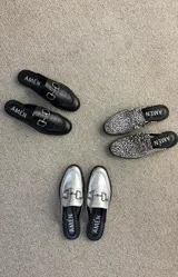 Sleepers con estampado animal print y detalle de hebilla metálica.