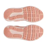 Zapatillas deportivas grises con detalles en celeste, marca Under Armour, modelo Charged Versurge.