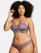 Soutien bralette de encaje floral celeste y micro tul, marca Montelle. Abrocha detrás en tres posiciones.