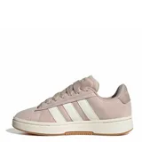 Championes Adidas Grand Court Alpha color rosa claro con las tres tiras laterales en blanco.