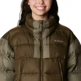 Campera puffer cropped Columbia Pike Lake II, color celeste, rosa y naranja. Cuenta con tecnología térmica reflectante Omni-Heat™, aislamiento de poliéster 100 % reciclado, puños con forro de jersey, protector de mentón, cremallera central delantera de doble dirección, bolsillo interior de seguridad, bolsillos laterales con cremallera, puños elásticos, dobladillo ajustable con ceñidor y tratamiento duradero repelente al agua sin PFC.