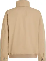 Campera color beige de Tommy Hilfiger, con cuello alto y cierre de cremallera. Tiene dos bolsillos laterales y logo engomado de Tommy Hilfiger bordado en la manga.