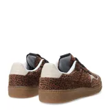 Zapatillas deportivas acordonadas con estampado animal print.