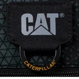 Bolso bandolera Caterpillar Rodney color borgoña con detalles en negro. Tiene un compartimento principal con cierre y un bolsillo trasero secreto. La correa es ajustable. Ideal para llevar una tablet de hasta 8 pulgadas.