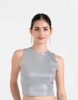 Aros colgantes largos dorados con strass y lluvia de cadenas.