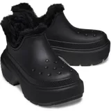 Botas cortas Crocs Stomp Lined Shorty color negro, con plataforma y forro de piel sintética.