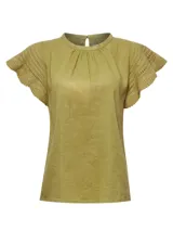 Blusa color verde oliva de algodón orgánico y ramie, con cuello redondo y mangas cortas con detalle de crochet.
