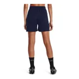 Short deportivo azul marino Under Armour con logo blanco en la pierna.