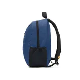 Mochila negra con estampado geométrico, logo de Caterpillar en el frente, anillo en D, tiradores de cremallera negro mate, tirantes ajustables de malla elástica, bolsillo portaobjetos y ranuras para bolígrafos en el compartimento principal, compartimento trasero principal con bolsillo acolchado para un portátil.
