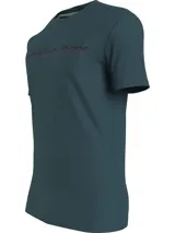 Remera azul petróleo de corte slim fit, cuello redondo y manga corta. Estampado frontal con el logo de Calvin Klein Jeans en color fucsia.