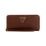 Billetera Guess Laurel color marrón con logo triangular dorado.