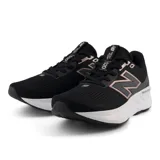 Championes New Balance 520 V9, color negro con logo en color cobre, ideales para running.