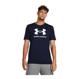 Remera blanca de hombre, marca Under Armour, modelo Sportstyle Logo. Tiene mangas cortas y cuello redondo. El logo de la marca está estampado en el pecho en color negro.