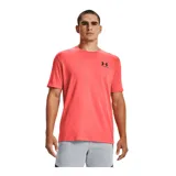 Remera celeste de Under Armour, corte clásico, mangas cortas y logo estampado en el pecho.