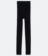 Media legging de fleece color negro, sin estampa y con pie abierto.