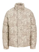 Campera puffer de corderoy con estampado paisley en tonos beige y cuello alto.
