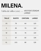 Vestido largo negro de lycra, sin mangas y con abertura lateral en la pierna. Presenta un corte en la cintura con detalle de cadena dorada.
