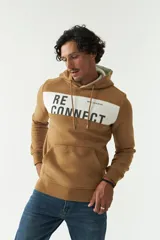 Canguro azul marino con capucha, corte oversized, bolsillo tipo canguro y estampado con la palabra "RECONNECT" en gris.
