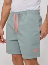 Short gris de algodón con cintura elástica ajustable con cordón y logo estampado en la pierna.