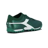 Championes de fútbol Diadora Spot Futbol TF para hombre, color verde con detalles en blanco.