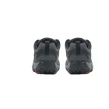 Championes de trekking Merrell Crosslander 3, color gris con detalles en negro y rojo.
