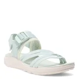 Sandalias Merrell District 4 Backstrap color celeste con tiras cruzadas y correa trasera ajustable. Fabricadas con cuero de plena flor y malla transpirable, plantilla de espuma EVA y suela ligera.