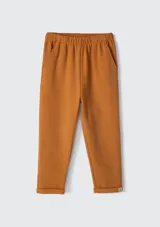 Pantalón de jogging celeste con textura acanalada, cintura elástica y bolsillos laterales.