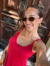 Vestido largo azul marino de viscosa, con tirantes finos y escote en V.