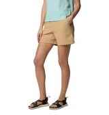 Short color arena de corte clásico, con bolsillos laterales, bolsillo trasero con cierre de velcro y trabilla multiuso. Confeccionado con tejido repelente al agua y a las manchas Omni-Shield™ y protección solar Omni-Shade Broad Spectrum UPF 50.