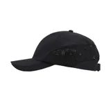 Gorra negra de Supreme, modelo Mesh 6 Panel, con paneles frontales de tela lisa y paneles laterales de malla.