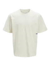 Remera color crema de manga corta con cuello redondo y corte holgado.